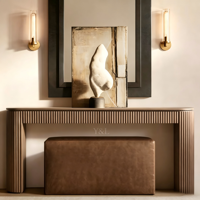 Console en bois cannelé moderne pour entrée et couloir avec tiroirs