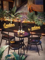 Ensemble table et chaises rondes de style américain pour les cafés et les magasins de boissons Mobilier de bar industriel