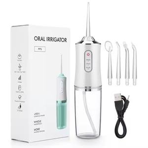 Irrigatore Orale Portatile USB 4 in 1, Idropulsore Dentale, Strumenti per la Pulizia dei Denti, Ugelli per la Pulizia Orale, Garanzia 1 Anno - Product Image 1
