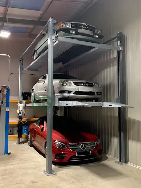 triple satcker car parking lift