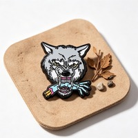 Broche en alliage de zinc émaillée avec motif de loup-garou pour vêtements, sacs, décoration d'Halloween