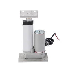 Actionneur linéaire résistant à la boue 2000N 24V 150mm de course IP65 pour motoculteur monté sur <span class=keywords><strong>tracteur</strong></span> avec réglage de la profondeur de travail - Product Image 1