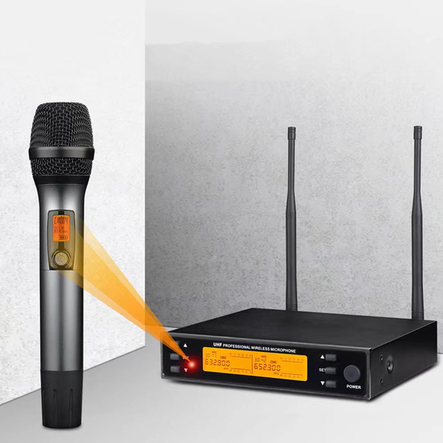 OEM Small 2CH Professional Wireless Handheld Dynamic Microphone Vocal Microphone