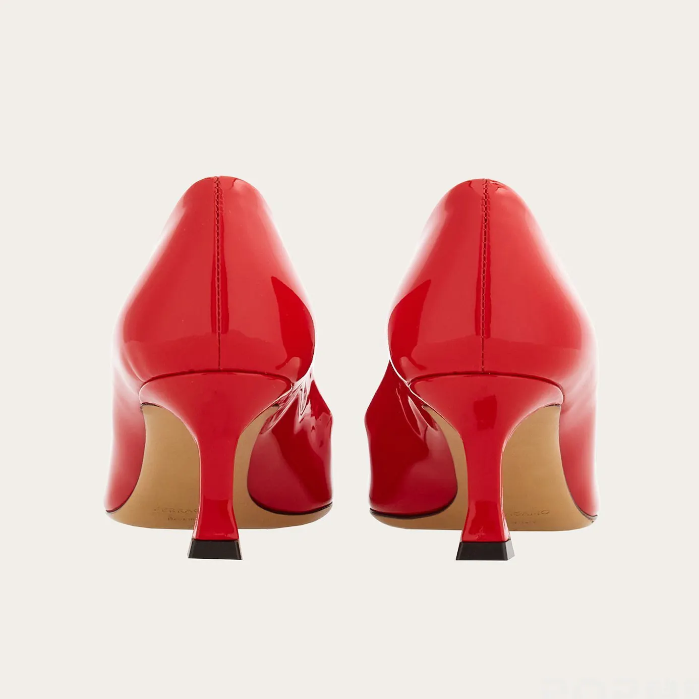 OEM/ODM conception personnalisée de haute qualité en cuir verni rouge haut petit bout carré talons fins femme pompe chaussures