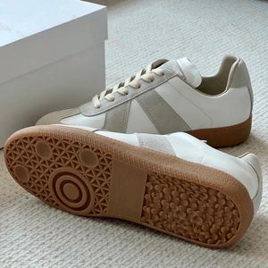 Chaussures d'hiver unisexes de luxe MM6, mocassins décontractés d'extérieur, légères, respirantes, amorties, en cuir véritable, pour la marche - Product Image 5