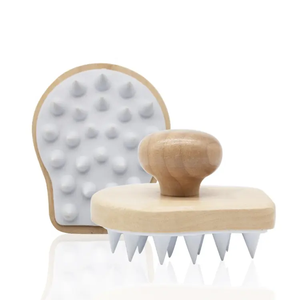 Cepillo <span class=keywords><strong>para</strong></span> el cuero cabelludo de madera grande de silicona suave con logotipo personalizado, masajeador de pelo, cepillo de champú de madera <span class=keywords><strong>para</strong></span> húmedo o <span class=keywords><strong>seco</strong></span> - Product Image 1
