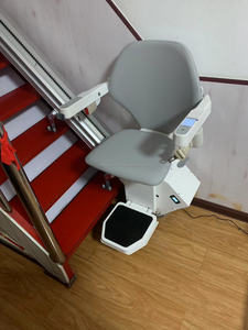 Monte-<span class=keywords><strong>escalier</strong></span> électrique certifié CE avec capacité de charge de 120 kg, siège pivotant, rail incurvé, pour personnes âgées - Product Image 3