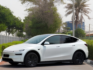Modelo Y Juniper 2025, SUV Eléctrico Tesla - Product Image 3