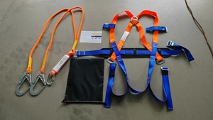 สายรัดเพื่อความปลอดภัยเต็มตัวทำจากโพลีเอสเตอร์สายรัดนิรภัยสำหรับปีนเขาในอุตสาหกรรม - Product Image 6