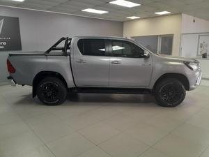 Camioneta Usada <span class=keywords><strong>Toyota</strong></span> <span class=keywords><strong>Hilux</strong></span> 2.8GD-6 Doble Cabina <span class=keywords><strong>4x4</strong></span> Raider Auto Doble Cabina 2.8L I4 Motor Turbo Diésel Automática de 6 Velocidades, Años 2010-2016 - Product Image 6
