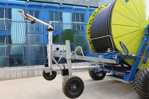 Granja Self-propelled rueda de agua irrigador retráctil manguera carrete de viaje de sistemas de riego - Product Image 3