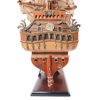 Modèle de bateau à voile en bois de cèdre peint Friesland L80, réplique artisanale avec support d'exposition pour décoration nautique