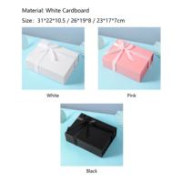 Boîte cadeau carrée grand format en carton ondulé avec couvercle, finition mate, gaufrage et estampage pour la Saint-Valentin (vente en gros)