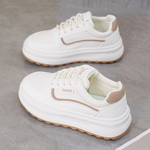 Chaussures de skate pour étudiantes coréennes de haute qualité, nouvelles, blanches, à lacets, décontractées, semelles épaisses, montantes - Product Image 1