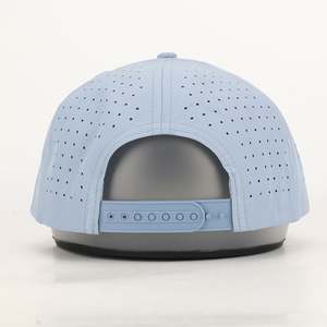 Gorra de béisbol de Golf de 5 paneles de alta calidad, venta al por mayor, gorra de poliéster impermeable con agujero cortado con láser y logotipo de Parche de goma OEM personalizada - Product Image 5