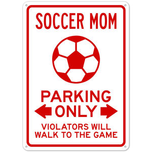 Letrero de Metal de Aluminio con Diseño Divertido y Humorístico de 'Solo Estacionamiento para Mamás de Fútbol, Violadores se Castigarán', para Eventos Deportivos - Product Image 1
