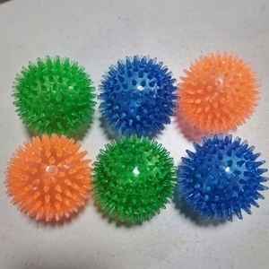 Tùy Chỉnh Pet Chew Đồ Chơi Squeaky Puppy Chew Bóng Không Độc Hại Tpr/Gr Chất Liệu Con Chó Spiky Quả Bóng - Product Image 1