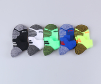 Vente en gros Bas quantité minimale de commande Sport Athlétique Homme Arc et Cheville Chaussettes de Compression