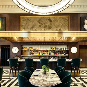 Suite de mobilier de salle à manger de luxe pour hôtels 5 étoiles, sièges de banquet sur mesure, fauteuils en cuir haut de gamme, tables pour restaurants classés 5 étoiles - Product Image 5