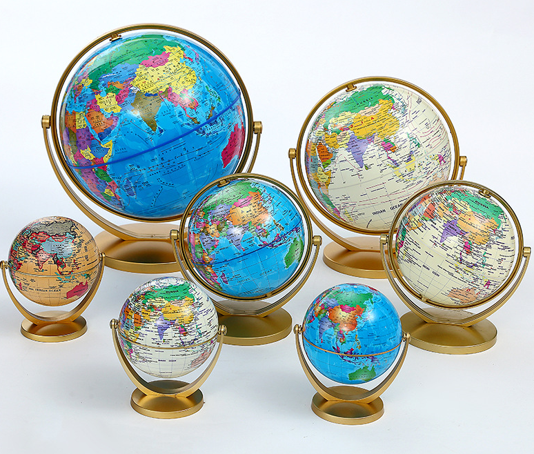 Универсальный шар на английском языке, золотой шар в стиле ретро для обучения на английском языке. Учитель учит земному шару.