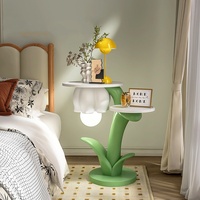 Lampe sur pied LED Art Déco créative 2025 pour salon, chambre à coucher, canapé, table de chevet, étagère, nouvelle lampe décorative LED pour une table