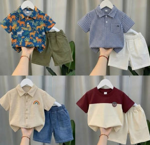 Lote Mixto al por Mayor de Ropa de Verano para Niños: Conjuntos Surtidos de Camisetas Gráficas para Niños, Pantalones Cortos, Vestidos Florales y Faldas para Niñas - Stock de Boutique - Product Image 4