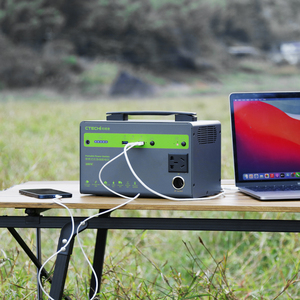 Batterie lithium-ion solaire tout-en-un adaptée à 600 W avec kit de générateur solaire portable - Product Image 4
