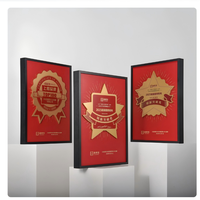 Trophée métallique haut de gamme avec texte gravé pour les récompenses annuelles et la promotion de la marque
