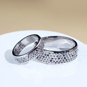 Anillo Personalizado Messi Jewelry MSR-1845, Anillo Halo de Oro Blanco de 14K con Zafiro - Product Image 2