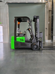 Chariot élévateur contrepoids à 3 roues, 2 tonnes, 2000 kg, 4,5 m, 5 m, batterie lithium 80 V, double entraînement - Product Image 3