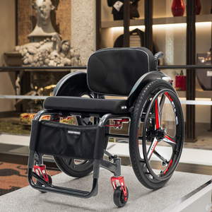 Sedia a rotelle manuale per schienale nera leggera con ruote a 3 razze in alluminio per sedia a rotelle sportiva - Product Image 1