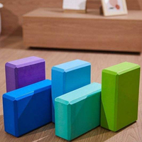 Yüksek Yoğunluklu Yoga Bloğu 350g Özel Logo Baskılı Dayanıklı Kaymaz Yuvarlak Kenarlı Köpük Bloklar Fitness Spor Salonu Dans