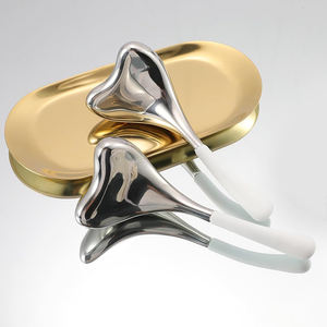 Logotipo personalizado en forma de corazón Globos fríos Cuidado DE LA PIEL Cryo Cuchara Masajeadores Stick Rodillo de hielo de acero inoxidable Globos de hielo de metal para la cara - Product Image 3