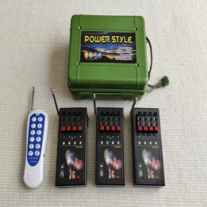 Système d'allumage de feux d'<span class=keywords><strong>artifice</strong></span> télécommandé 12 canaux pour tubes de <span class=keywords><strong>mortier</strong></span> et supports de coquilles, pour feux d'<span class=keywords><strong>artifice</strong></span> et pétards, vente en gros - Product Image 1