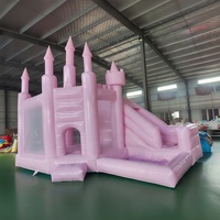 Structure gonflable commerciale rose Princesse avec toboggan et piscine à balles pour location de fêtes de mariage