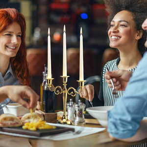 Velas Slim Taper Personalizadas Sem Fragrância e Sem Fumaça de 10 Polegadas em Rosa e Verde, Longa Duração, Feitas de Cera de Parafina com Pavios de Algodão - Product Image 6