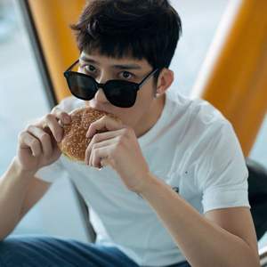 Lunettes de soleil pour femmes Gm, monture intégrale, verres en résine, protection UV400, sports de plein air, cyclisme, mode, conduite, origine Yiwu - Product Image 1