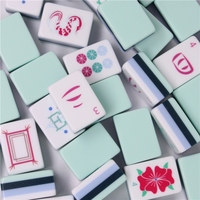 Ensemble de Mahjong Américain de Luxe Moderne Portable 160 Tuiles, Tapis en Acrylique Rose Art Déco, Poker Gravé Vert 4 Couches