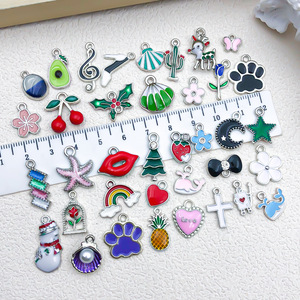 DIY Schmuckzubehör Weißer K-Tropfenöl-Legierungsanhänger mit fünfzackiger Sternkrone für gemischte Armbänder und Halsketten - Product Image 4