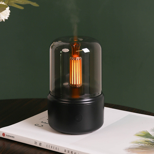 <span class=keywords><strong>Diffusore</strong></span> di Aromi a Luce di <span class=keywords><strong>Candela</strong></span> <span class=keywords><strong>con</strong></span> Olio Essenziale, Umidificatore USB da Scrivania, <span class=keywords><strong>Diffusore</strong></span> di <span class=keywords><strong>Profumo</strong></span> per Ambienti <span class=keywords><strong>con</strong></span> Luce Notturna - Product Image 1