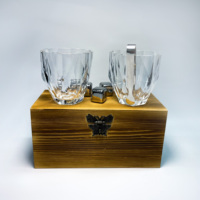 Juego de copas de whisky con logotipo personalizado de lujo con soporte de madera Diseño clásico para regalos de negocios Piedras para whisky