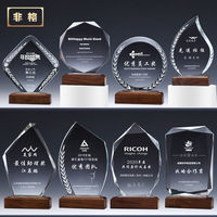Trophée en cristal personnalisé avec gravure de logo, prix de récompense en cristal, décoration de cérémonie d'entreprise sur mesure avec base en bois – Fournisseur d'usine