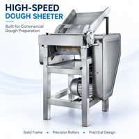 Machine à pâtes électrique professionnelle robuste en acier inoxydable, automatique, pour la préparation de nouilles et le roulage de pâte, idéale pour les restaurants et cuisines.