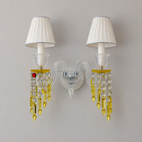 Applique murale en cristal à 2 têtes, style luxe léger français, avec cadre en fer plaqué, abat-jour en tissu et pompon en cristal jaune, pour chambre, hôtel, villa, hall
