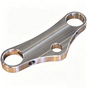 บริการงานกลึง CNC ผลิตแผ่นยึดสามเหลี่ยมโช้คหน้าอะลูมิเนียมสำหรับ <span class=keywords><strong>BMW</strong></span> <span class=keywords><strong>R75</strong></span> R80 R90 R100 - Product Image 5