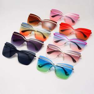 Gafas de Sol de Moda de Lujo 2020 con Marco Metálico de Una Pieza, Lentes Degradadas, Protección UV400, Estilo Ojo de Gato, Tamaño Grande para Mujer - Product Image 6