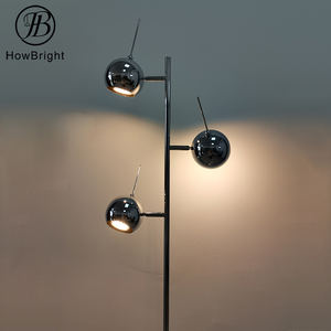 Lámpara de pie de poste alto de sombra esmerilada LED integrada con atenuación mejorada para oficina, lámpara de mesa de pie de 3 Globos de mediados de siglo - Product Image 2