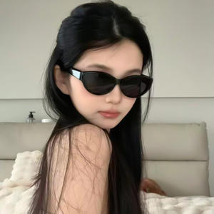 Nouvelles lunettes de soleil œil de chat de style européen et américain, unisexe, monture en plastique, protection UV400, type 3, polarisées, noires, pour femmes et hommes - Product Image 2