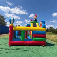 Château gonflable robuste de qualité commerciale sur le thème du clown de cirque joyeux et coloré pour les fêtes d'enfants et les carnavals