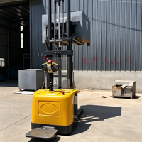 1-Tonnen Automatischer Stehender Kleiner Elektrischer Palettenhubwagen mit Hydraulischem Hub für Industrielle Lagerhaltung und Materialtransport